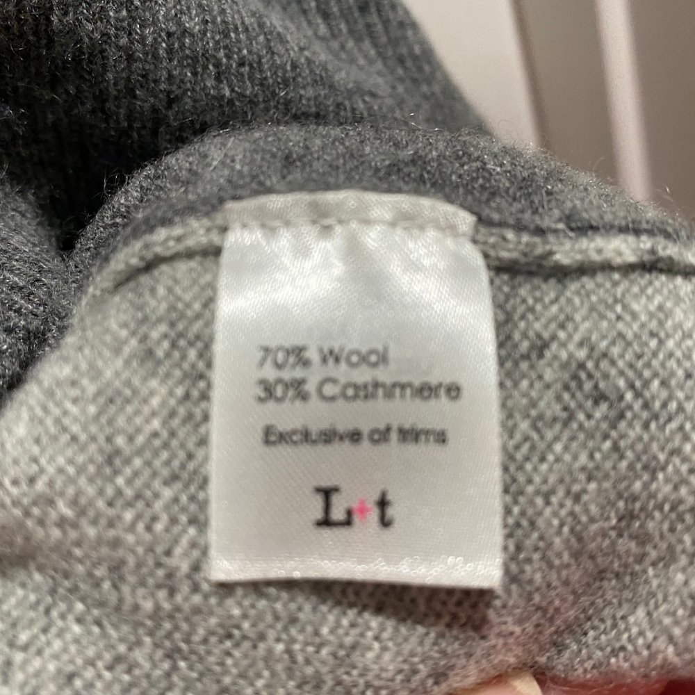 (5) Label + Thread Gray Cashmere Wool Soft Comfy … - image 4